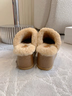 CELINE 25S DANA WEDGE MULE 70MM IN LIGHT BROWN SUEDE CALFSKIN AND SHEARLING