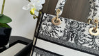 medium lady 24 black white sun embroidery canvas
