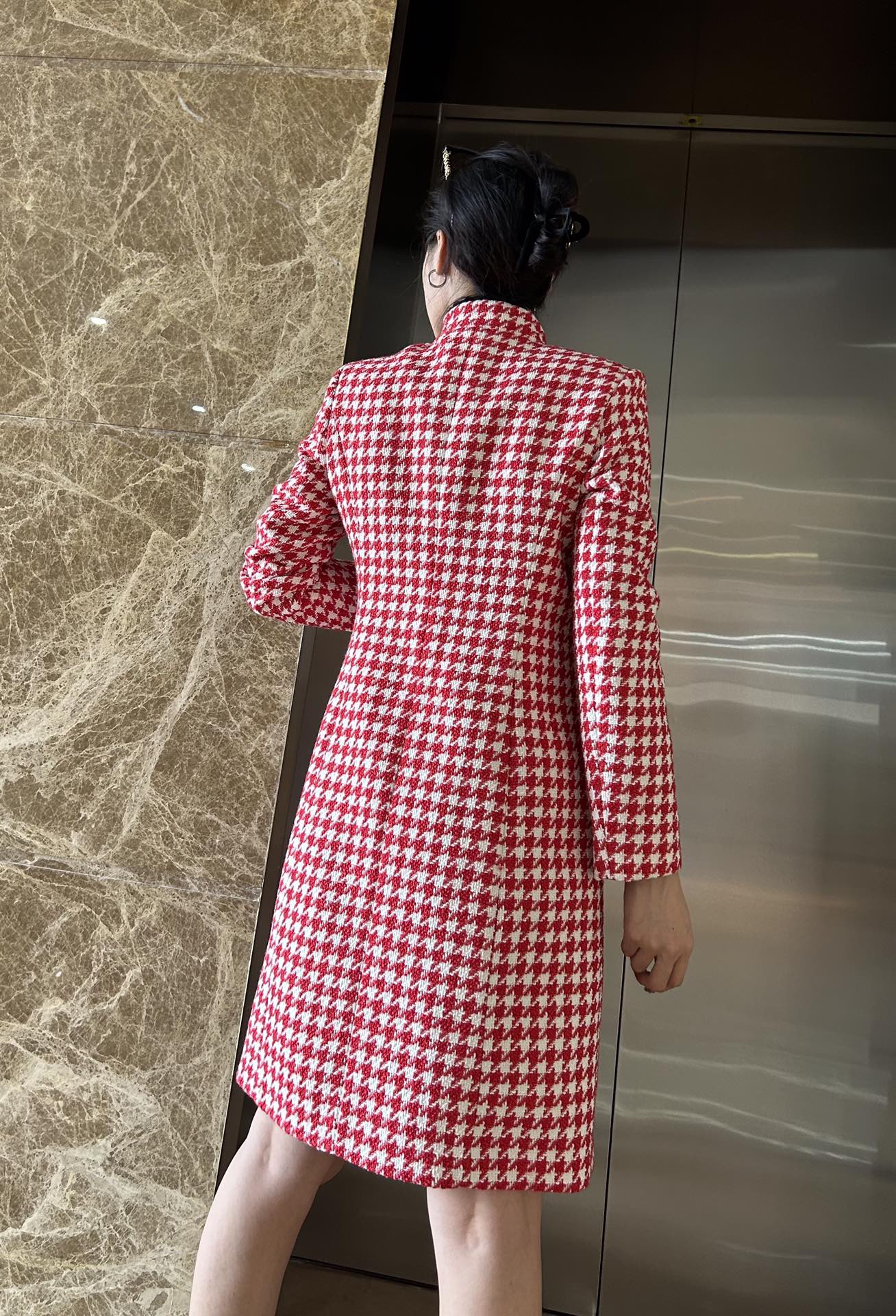 CHANEL 25S TWEED COAT 397