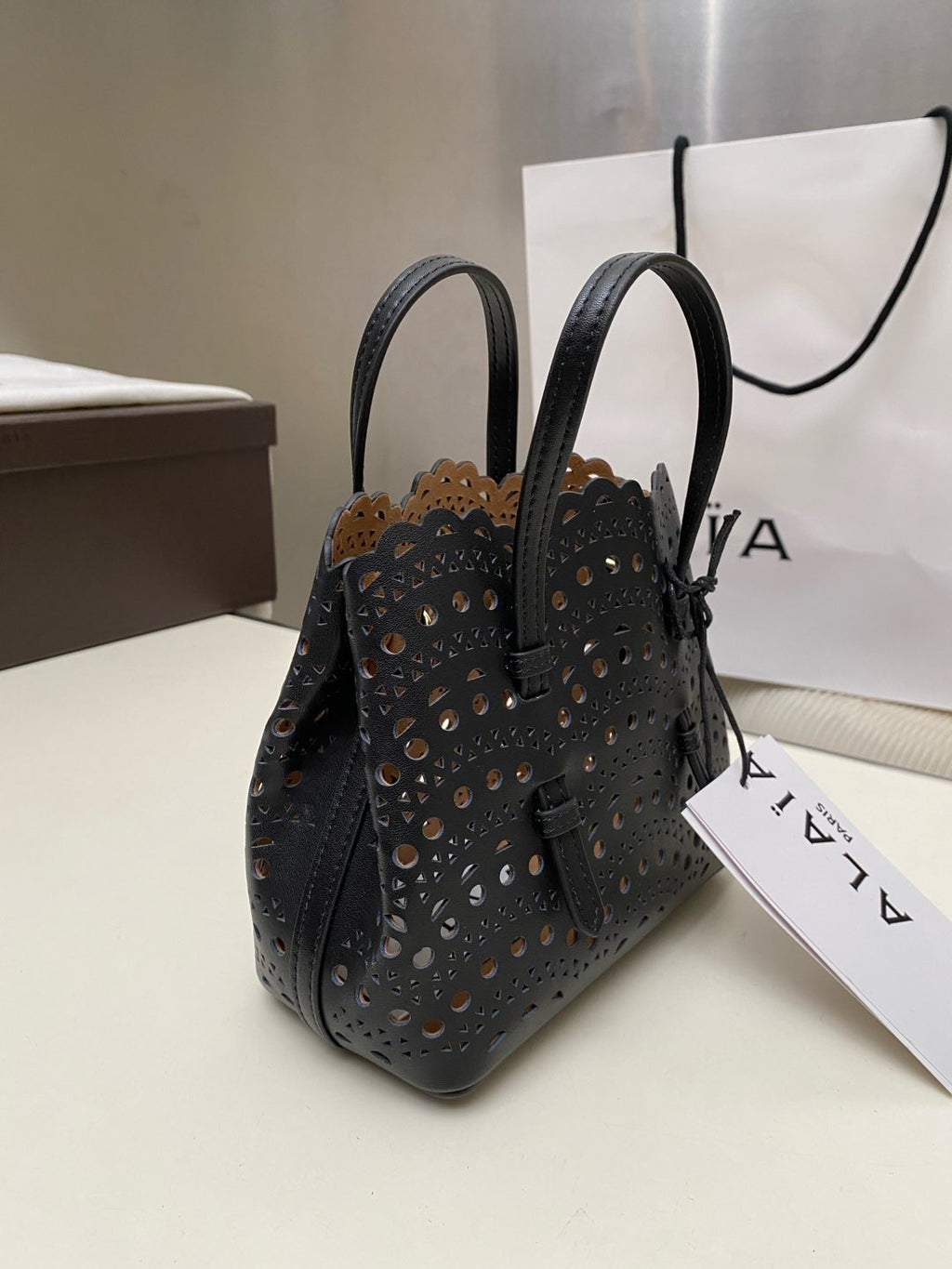 MINA 16 BAG IN BLACK VIENNA WAVE CALFSKIN