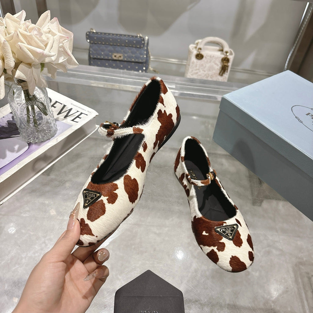 PRADA 25S MARY JANE BALLETS IN BROWN MIX CREAM WHITE HORSEHAIR FABRIC