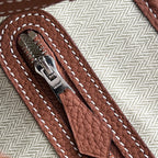 GARDEN PARTY 23CM IN UMBER BROWN CALFSKIN