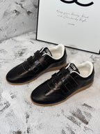 RETRO SNEAKERS WITH RIPTAPE STRAPS IN BLACK LAMBSKIN KNITTED PATTERN