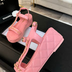 FLAT SANDALS IN SALMON PINK LAMBSKIN WITH GOLD CHAIN