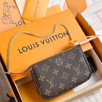 LV MINI POCHETTE ACCESSOIRES 15.5 MONOGRAM CANVAS