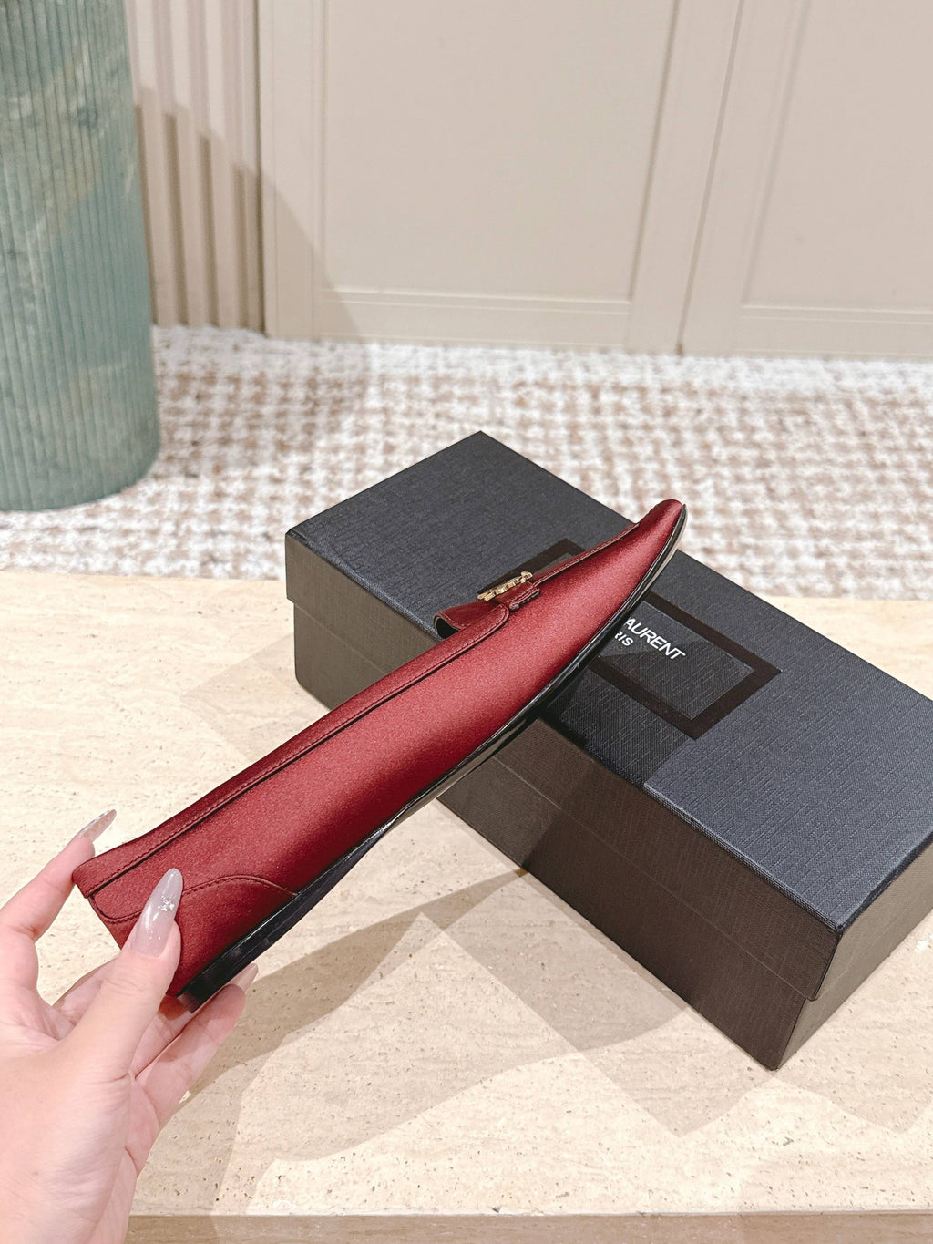 YSL 25S SAINT LAURENT POPPY BALLET FLATS IN  RED SILK