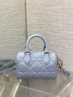 GROOVE 20 BAG IN LIGHT BLUE LAMBSKIN