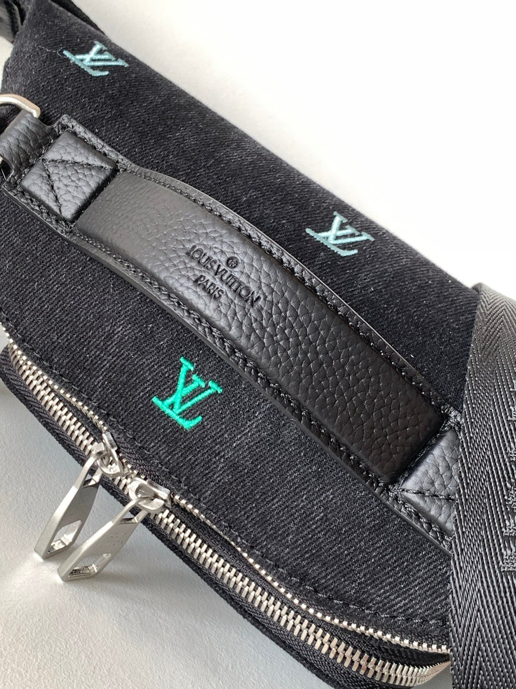 LV M13961 Rush Bumbag Black LV Blason Denim & Cowhide