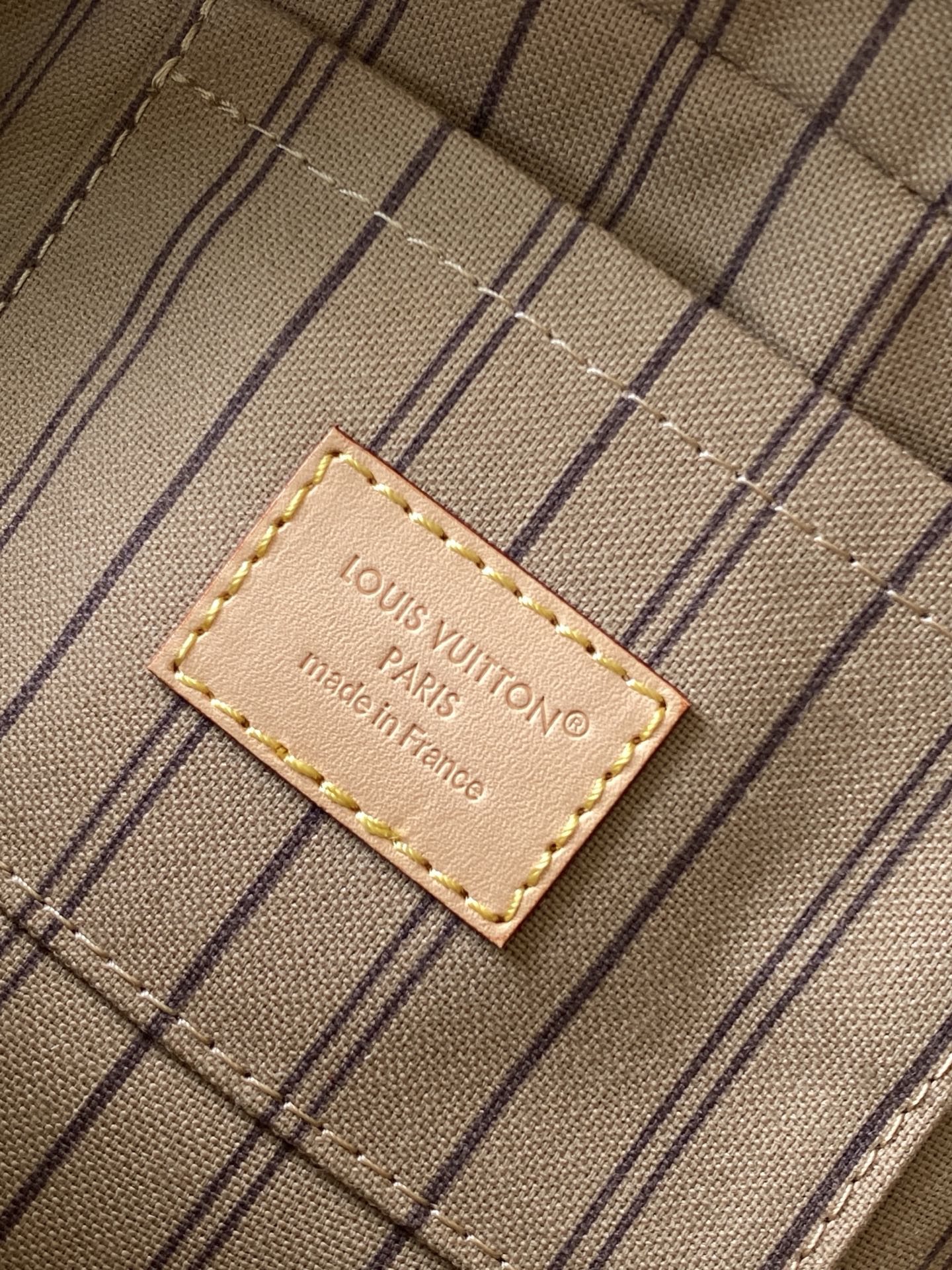 LV Hang On Handbag 26cm Brown Monogram Canvas GHW