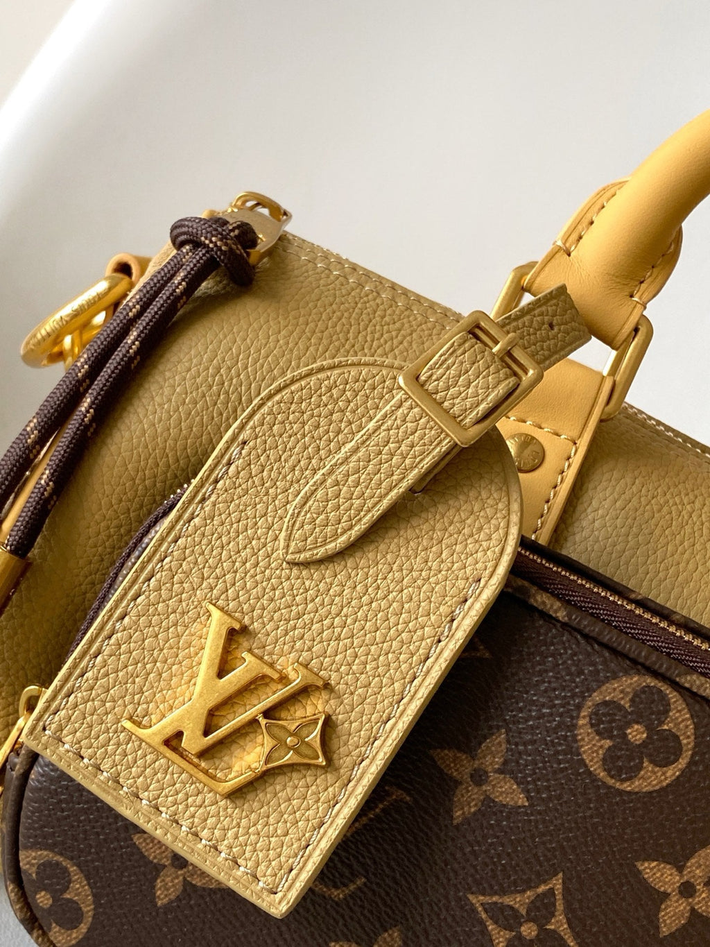 LV M12627 Keepall Bandoulière Cargo 25 Khaki Monogram Canvas & Cowhide GHW