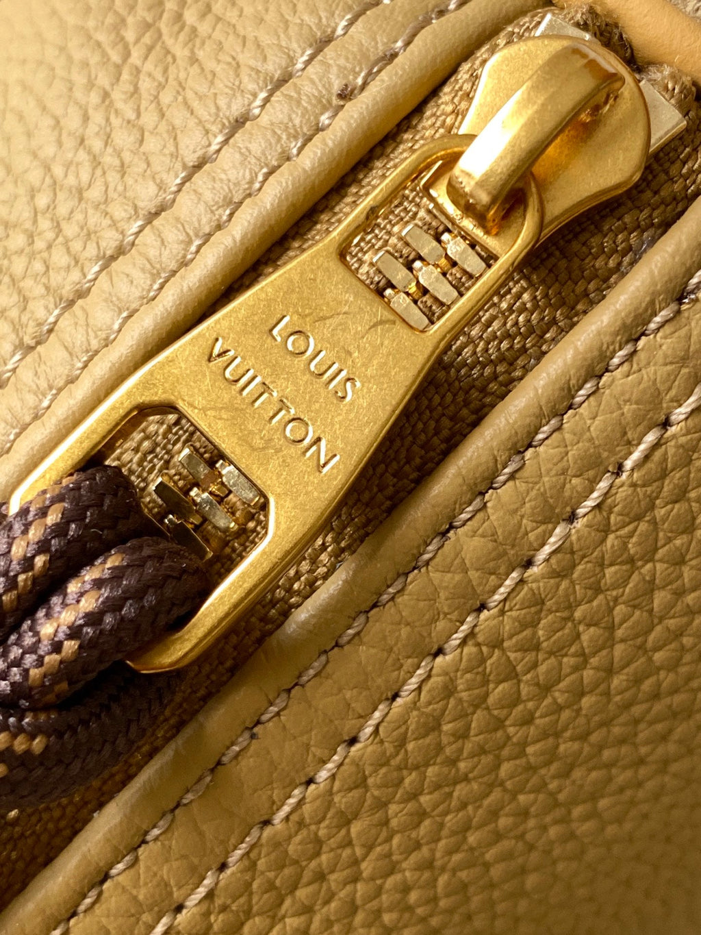 LV M12627 Keepall Bandoulière Cargo 25 Khaki Monogram Canvas & Cowhide GHW
