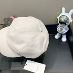 BAKER BOY CAP IN WHITE FABRIC 400797