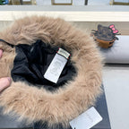 BUCKET HAT IN CAMEL BEIGE FOX FUR 404751