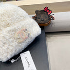 BEANIE HAT IN WHITE SOLF FLEECE 419714