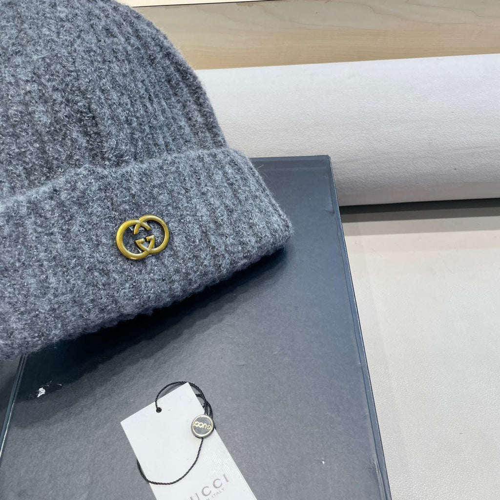 BEANIE HAT IN SHARK GRAY WOOL 434958