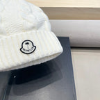 CABLE-KNIT BEANIE HAT IN WHITE WOOL 438141