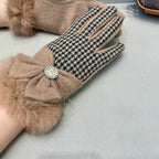 GLOVES WITH BOW IN HAZELNUT BEIGE MIX BLACK WOOL AND RABBIT FUR 453760
