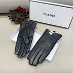 GLOVES IN BLACK LAMBSKIN AND FLEECE LINING 456278