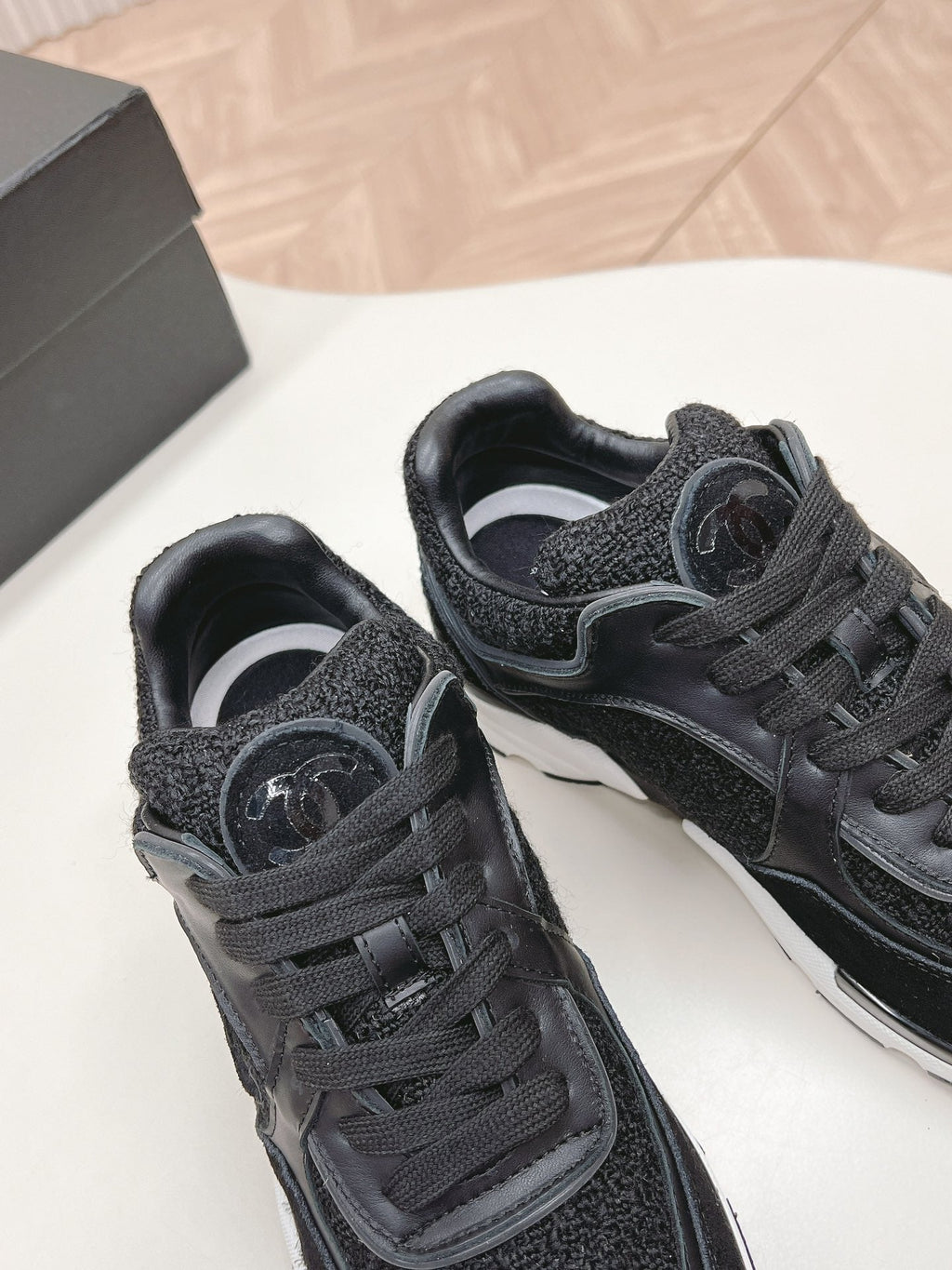 TRAINERS IN BLACK SUEDE AND CALFSKIN