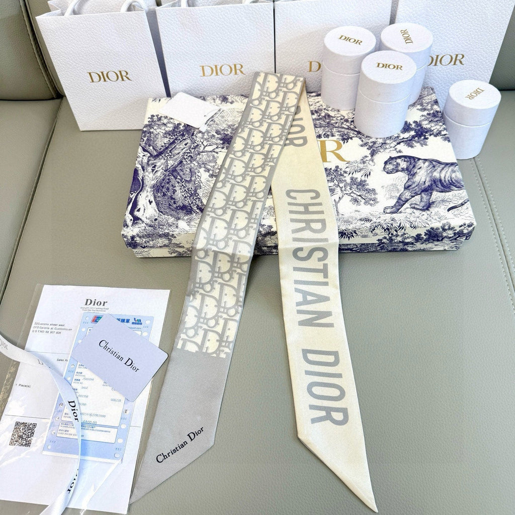 DIOR TWILLY 100 CM IN SILK 714358