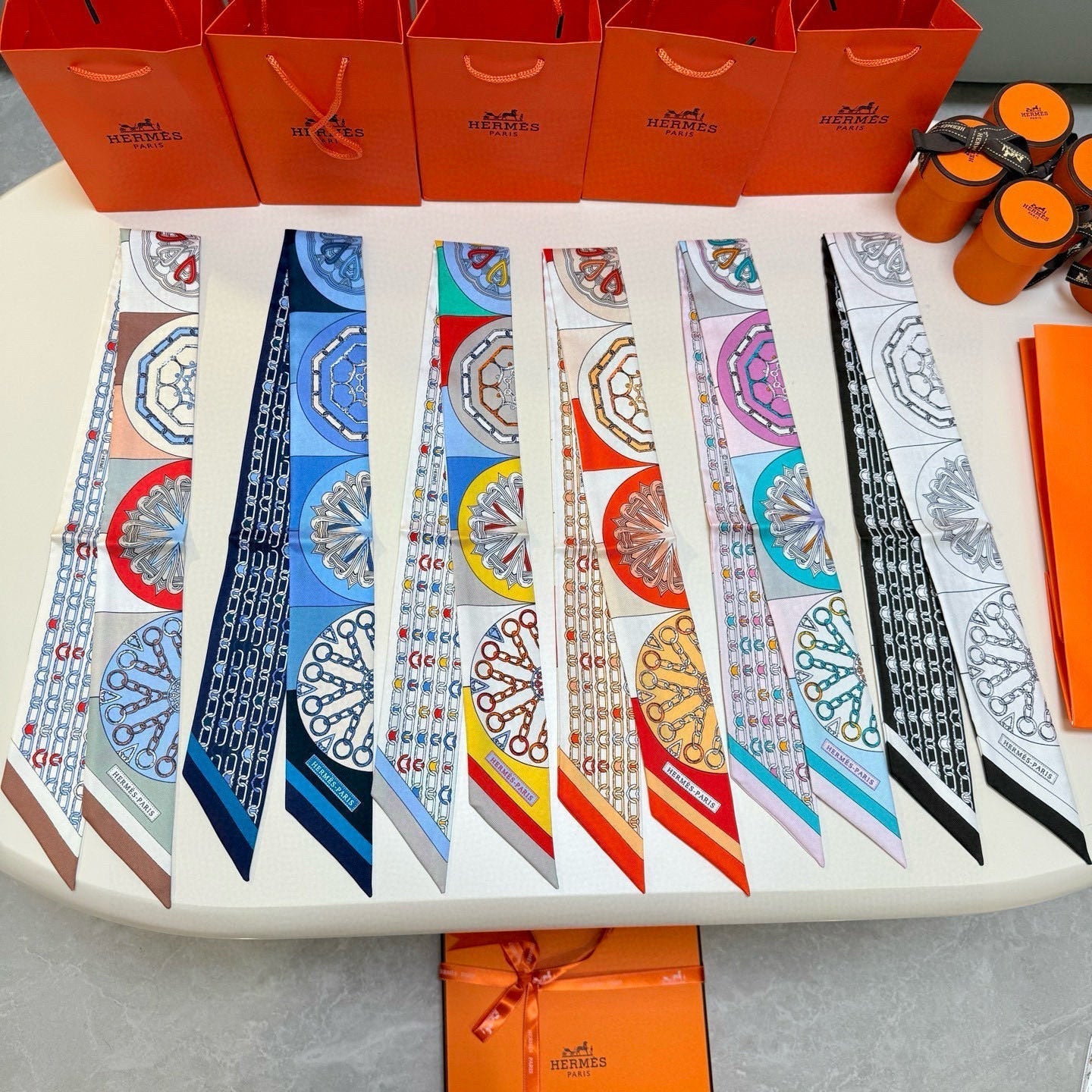 HERMES 25S SCARF 90 IN SILK 856725