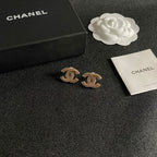 STUD EARRINGS IN GOLD METAL FULLY WHITE DIAMOND