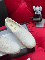 WOVEN LOAFERS IN WHITE BEIGE FABRIC