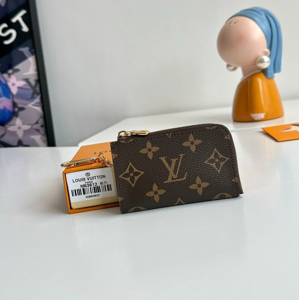 LV Noa Key Holder Pink Monogram Canvas 221547