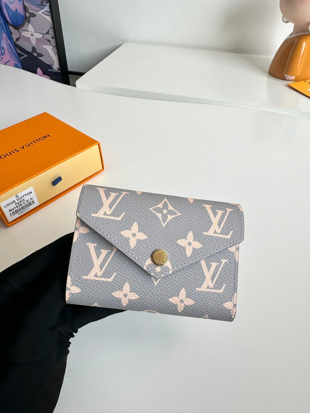 LV Victorine Wallet Trianon Gray Monogram Canvas GHW 221284