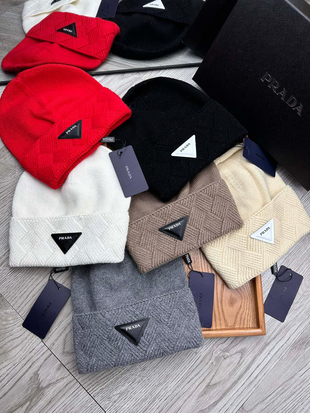 BEANIE HAT IN BLACK WOOL AND RABBIT FUR 436400