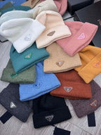BEANIE HAT IN TEAL GREEN WOOL 332392
