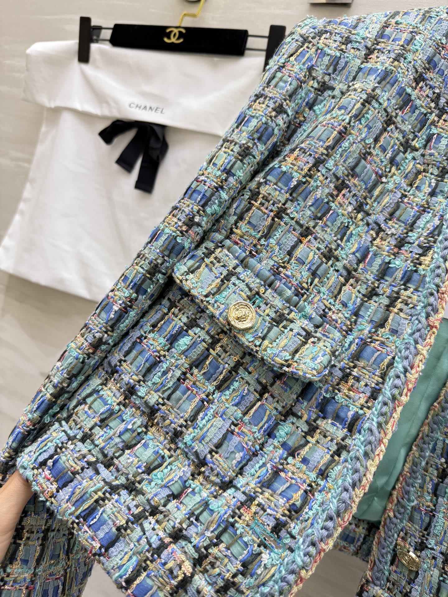 CHANEL 25S V-NECK TWEED KNIT CARDIGAN 354