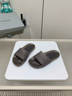 POOL SLIDE SANDAL IN SMOKE BROWN RUBBER