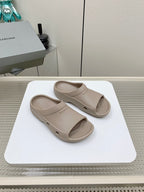 POOL CROCS IN HILLARY BROWN RUBBER