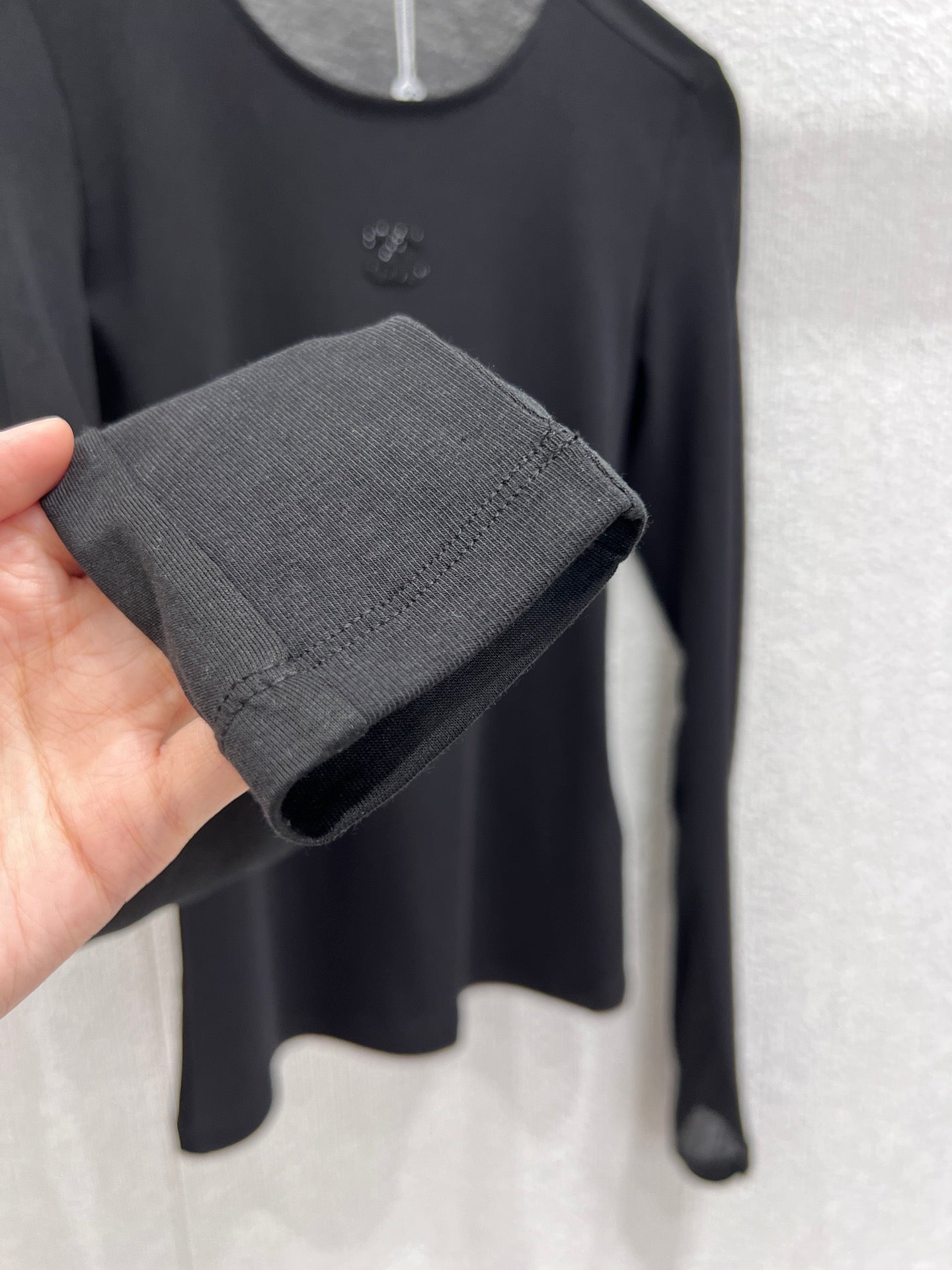 CHANEL 25S LONG-SLEEVE T-SHIRT STYLE 123