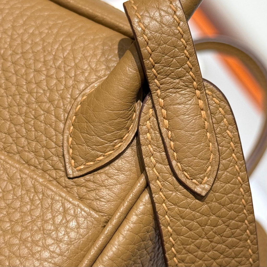 HERMES 25S MINI LINDY 19 IN BROWN CALFSKIN GOLD HARDWARE