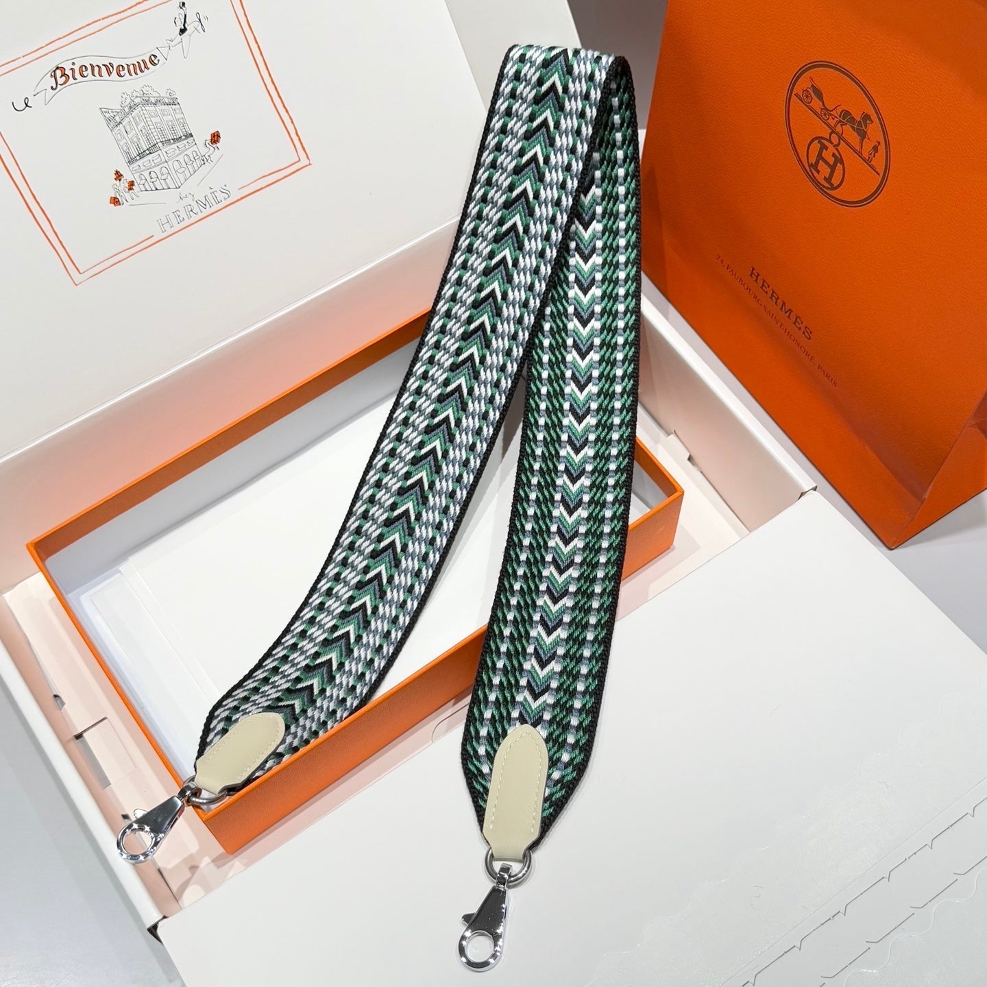 25S HERMES BAG STRAP BLACK AND GREEN PATTERN 85 IN CANVAS SILVER HARDWARE