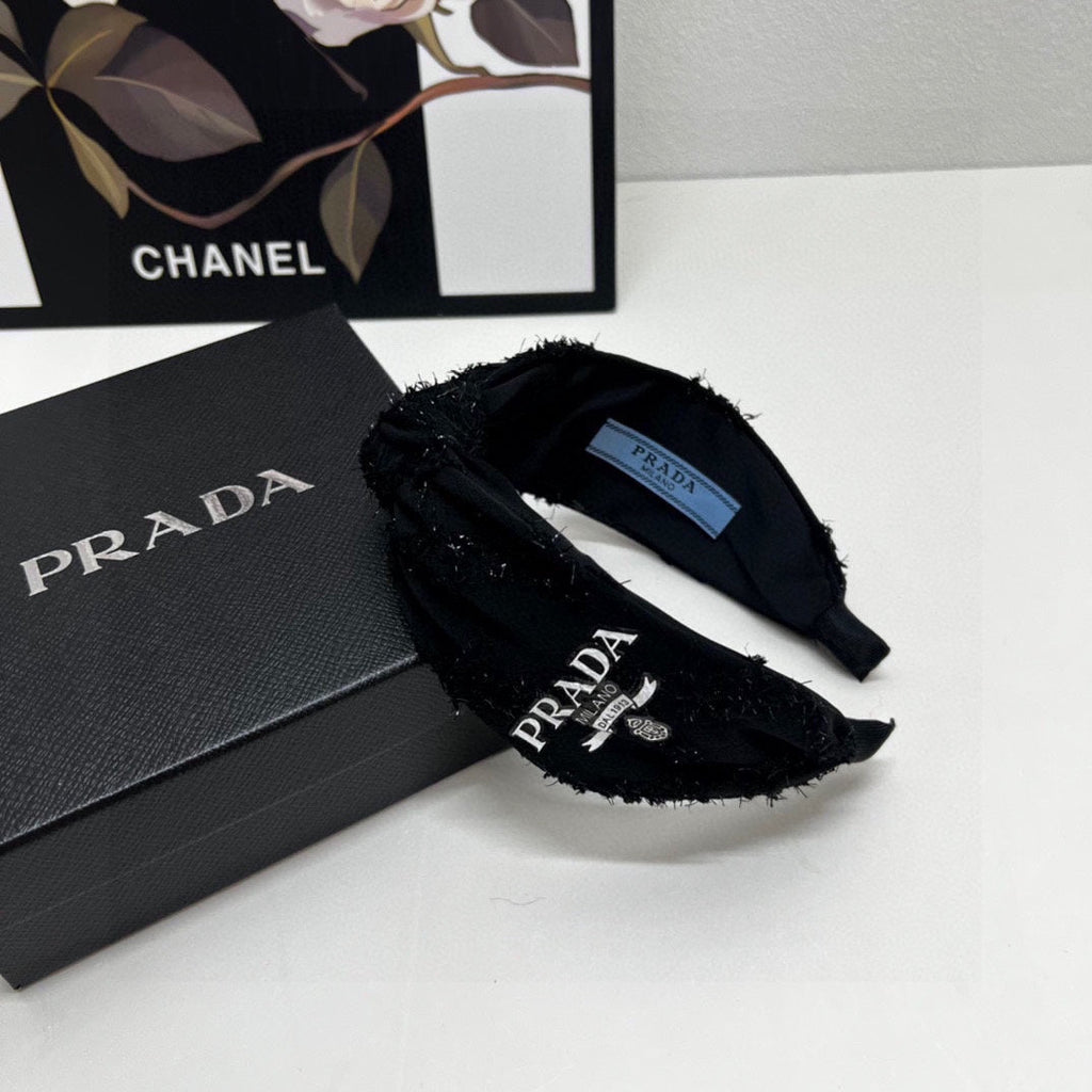HAIRBAND IN BLACK FABRIC 381468