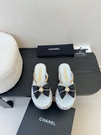 PLATFORM FLIP-FLOPS IN WHITE TWEED FABRIC