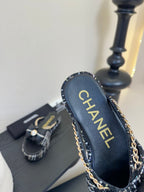 PLATFORM FLIP-FLOPS IN BLACK TWEED FABRIC