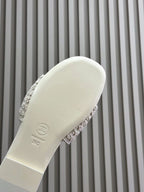 CC WOVEN SLIPPERS WHITE COWHIDE SOLE