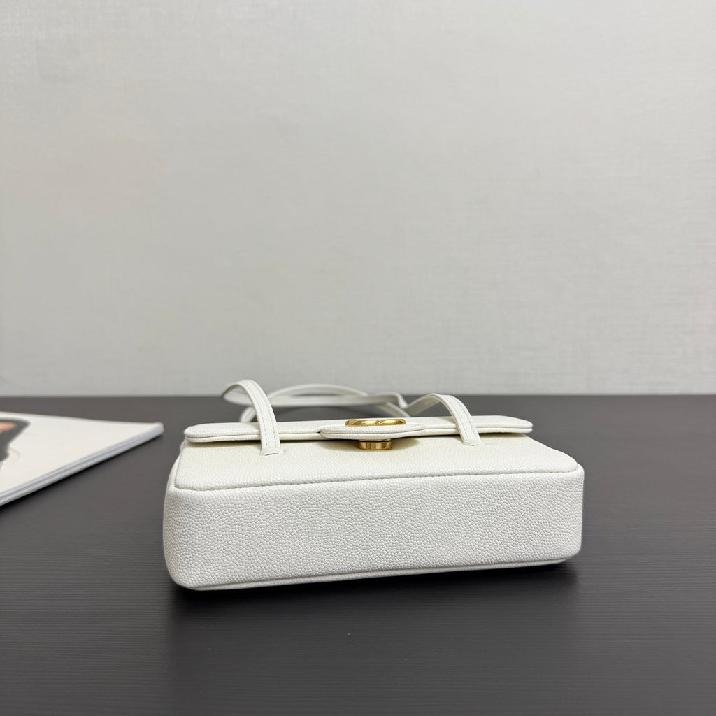 Chanel 26 Shoulder Bag 17 White Caviar Leather
