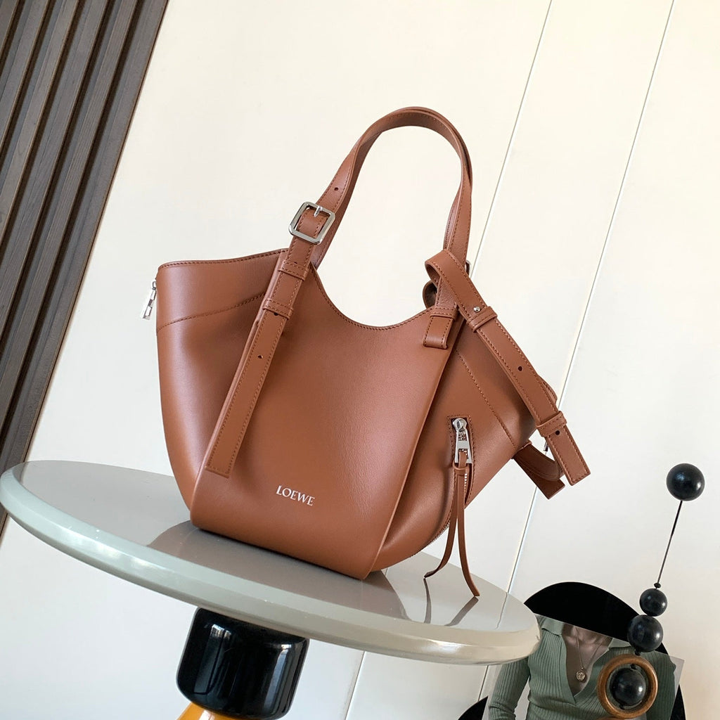 Loewe Hammock Bag 15 cm Camel Calfskin