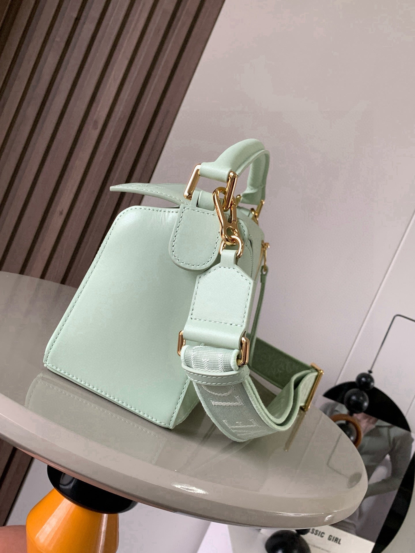 Loewe Puzzle Bag 24cm Light Mint Green Soft Nappa Calfskin