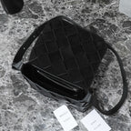 BV 25S DIAGO SHOULDER BAG 25.5 IN BLACK COWHIDE