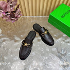 OPEN-BACK LOAFER REALISED IN CHESTNUT BROWN SOFT CALFSKIN WITH SIGNATURE METALLIC KNOT DETAIL