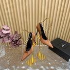 RÉGINE PUMPS IN RUSTIC ORANGE SATIN GOLD CHAIN
