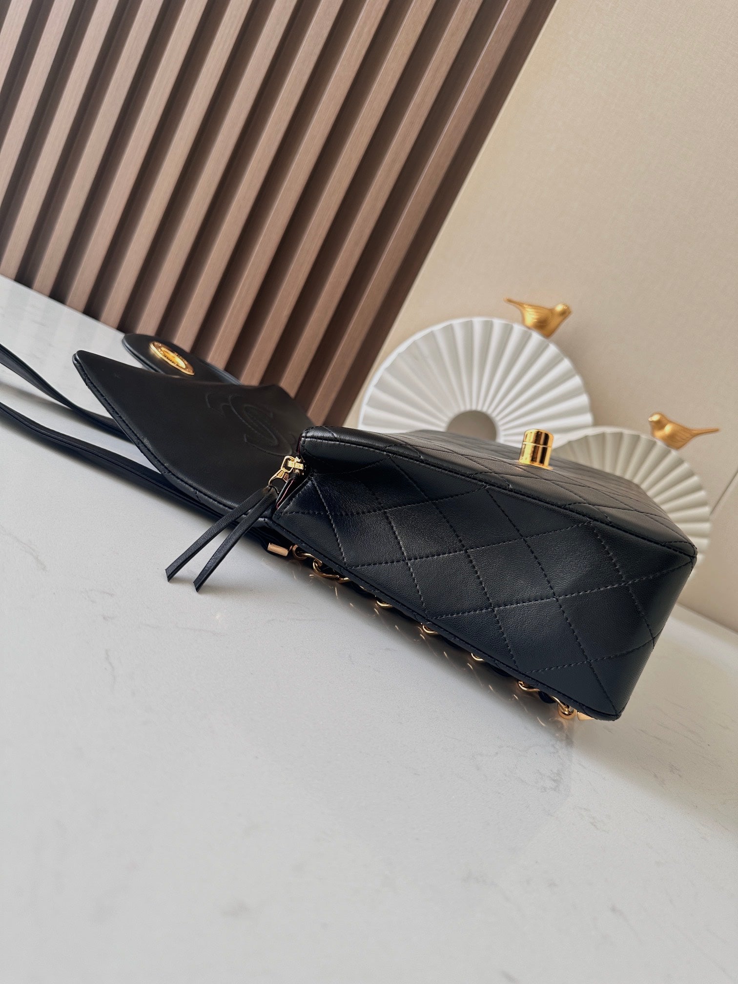 CC 2025 Backpack 30cm Black Gold Backpack Sheepskin 298105