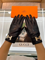 TOUCHSCREEN GLOVES IN BLACK LAMBSKIN WITH CASHMERE LINING