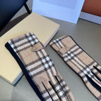 LINED GLOVES IN CAMEL BEIGE AND BLACK WOOL 453711